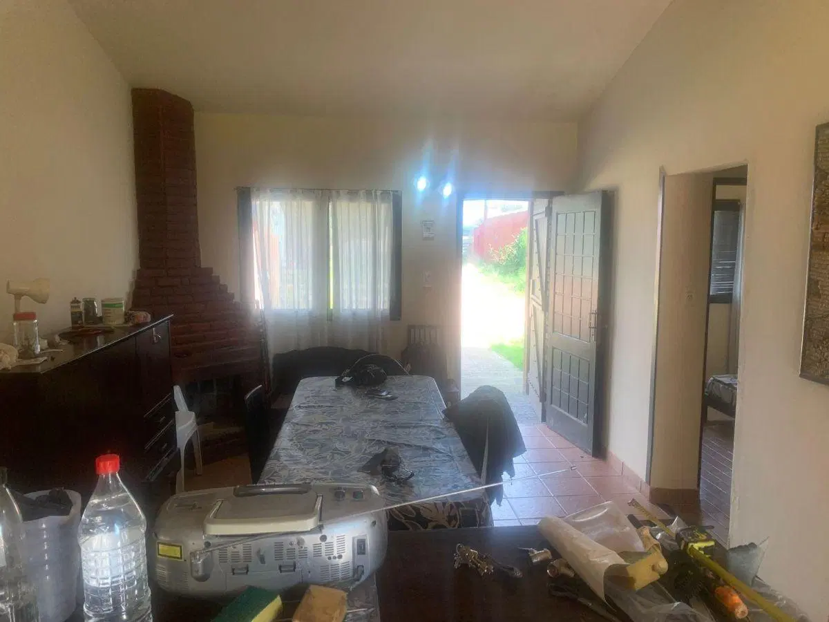 Casa en venta c/ cochera en Santa Elena 5