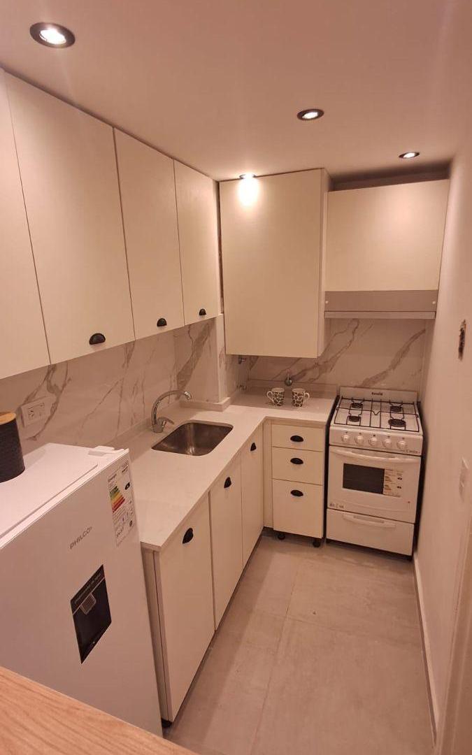 Foto de Departamento 2 ambientes con patio reciclado, imagen 3