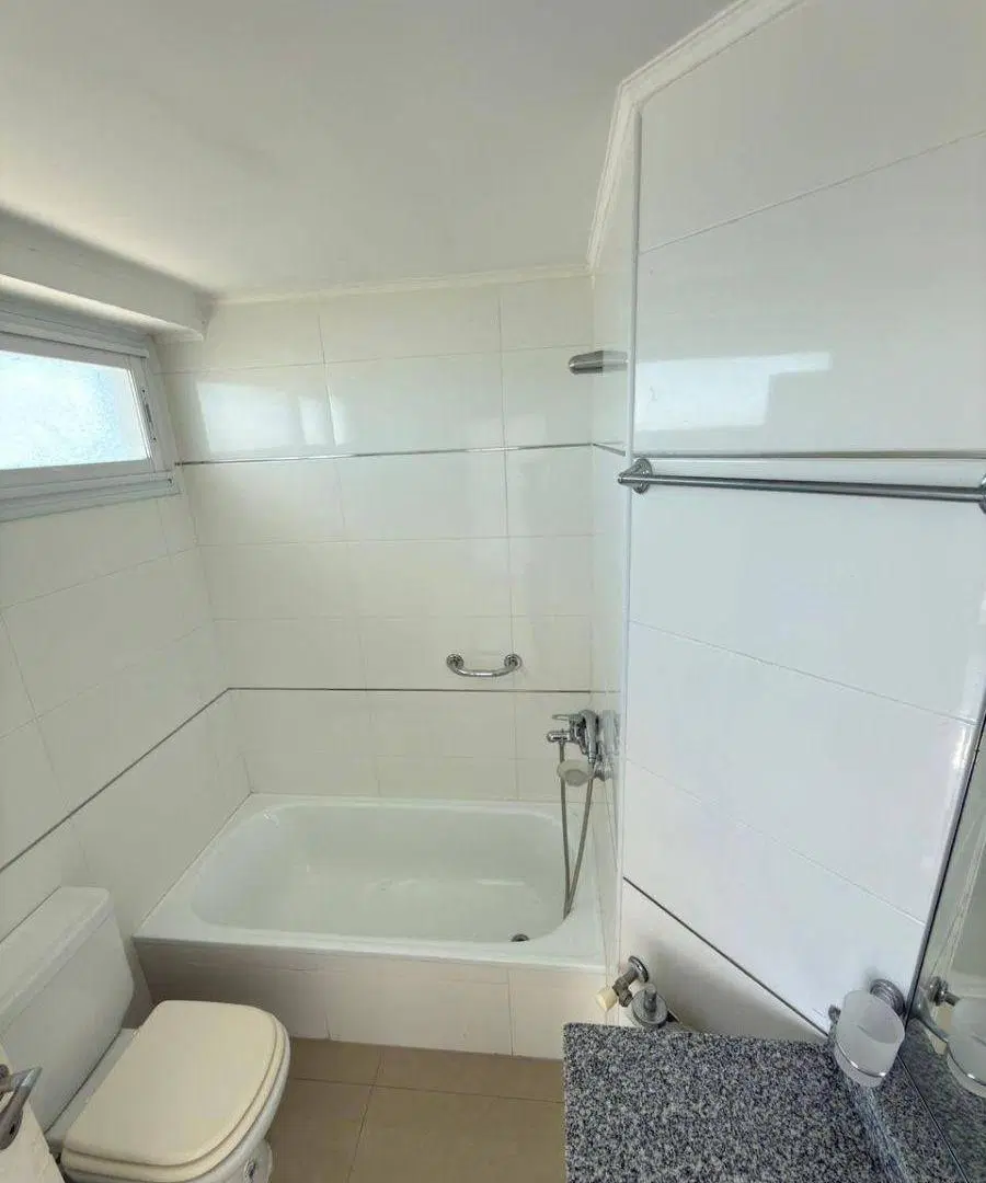 Departamento en venta 2 ambientes frente al mar 3