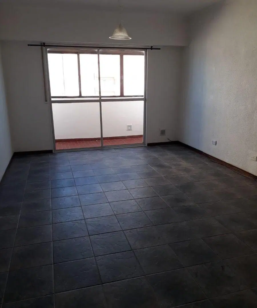 Departamento en venta c/ cochera en Las Avenidas 2