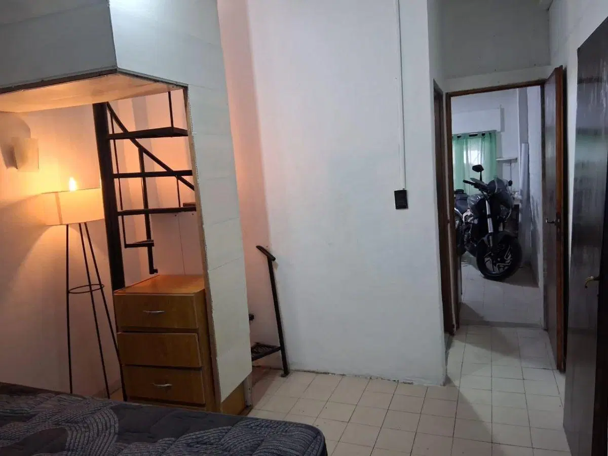 Casa en alquiler c/ cochera en Barrio López de Gomara 8