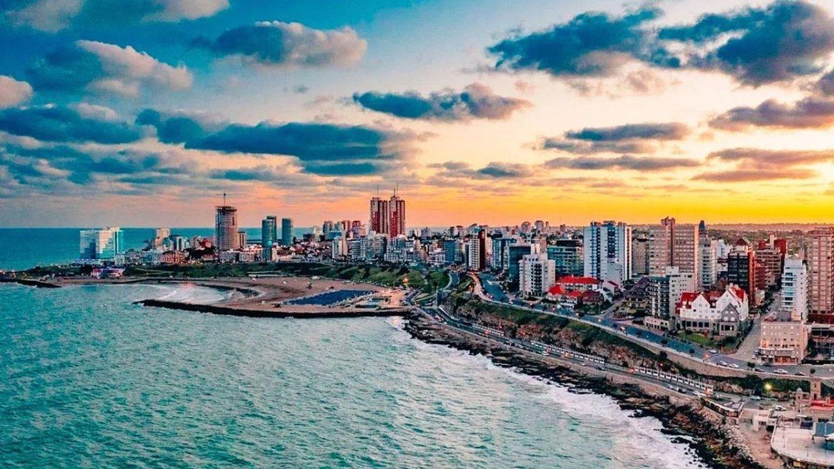 Foto de Terreno / Lote en venta de 319m2 ubicado en Punta Mogotes, imagen 4