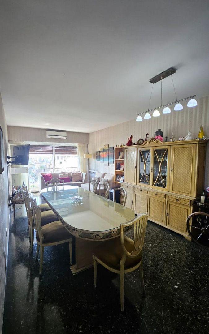 APTO CREDITO - Oportunidad 3 amb. Piso alto. Super luminoso. Balcón. Venta. Parque Patricios