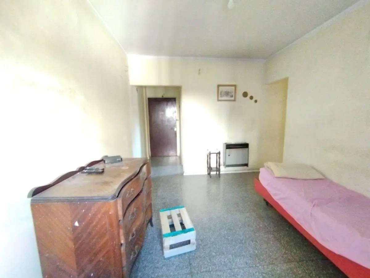 PH 3 AMBIENTES A RECICLAR - LAVADERO - SUPER LUMINOSO - BAJAS EXPENSAS - VENTA - SAN CRISTOBAL 3