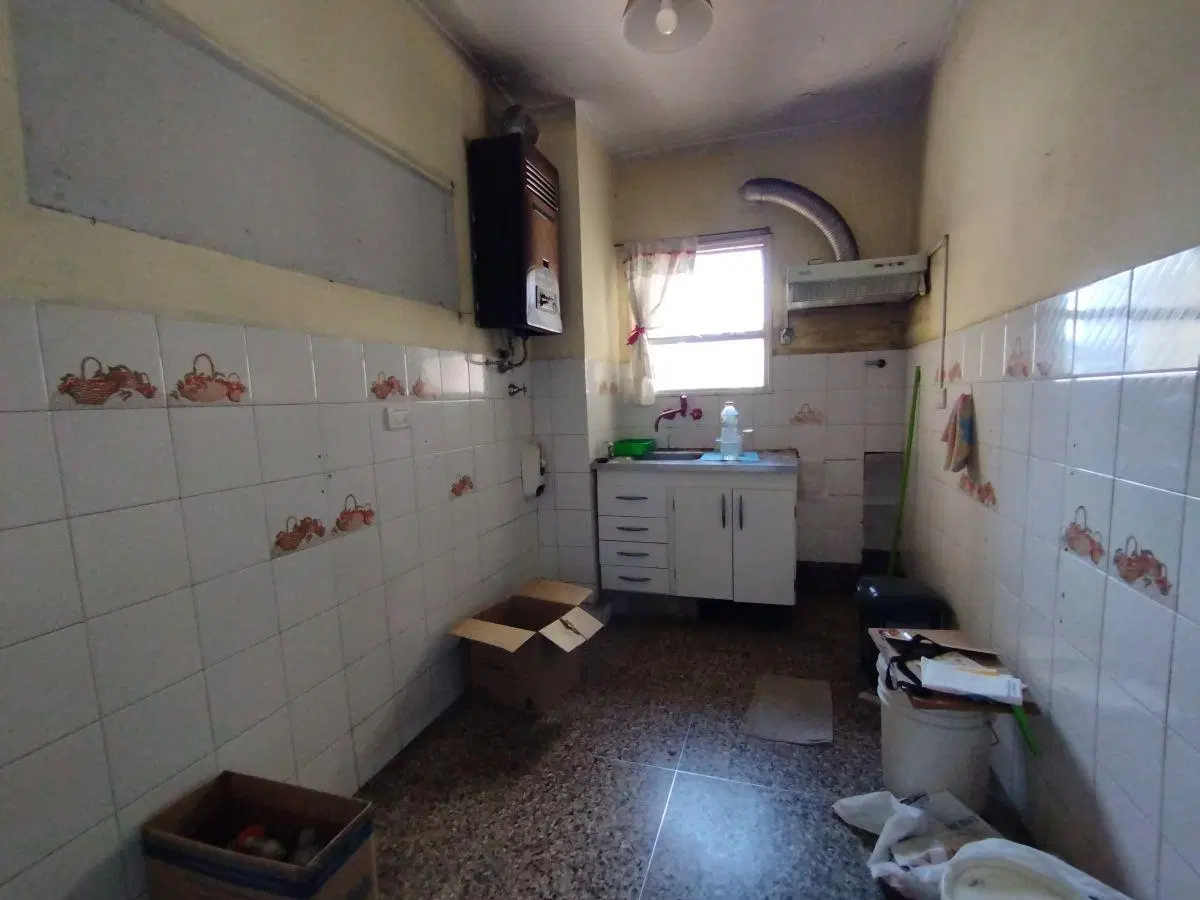 PH 3 AMBIENTES A RECICLAR - LAVADERO - SUPER LUMINOSO - BAJAS EXPENSAS - VENTA - SAN CRISTOBAL 5