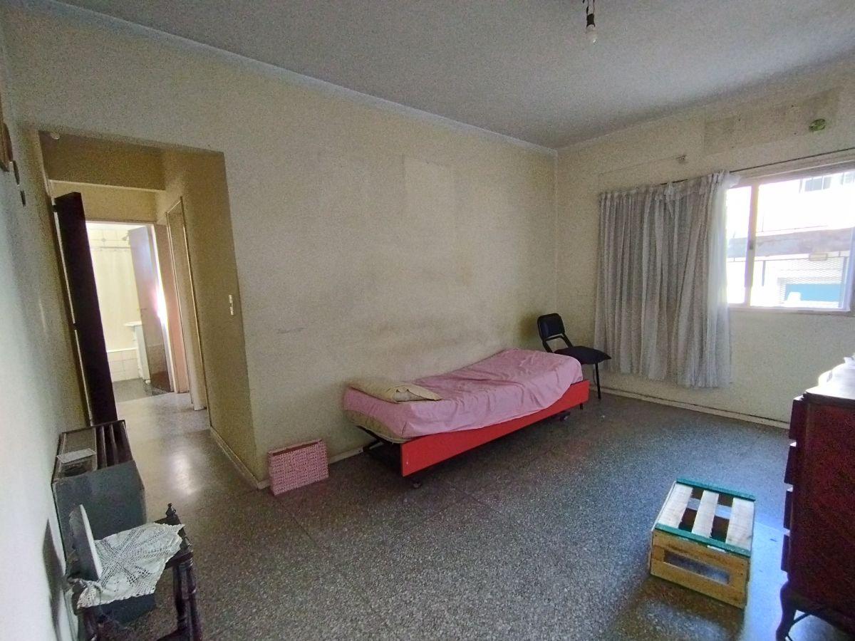PH 3 AMBIENTES A RECICLAR - LAVADERO - SUPER LUMINOSO - BAJAS EXPENSAS - VENTA - SAN CRISTOBAL