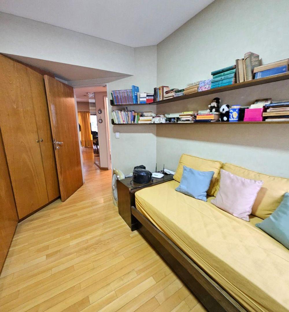 Foto de EXCELENTE PISO DE 3 AMB - BALCON - SUPER LUMINOSO - TOILETTE- VENTA - PALERMO, imagen 3