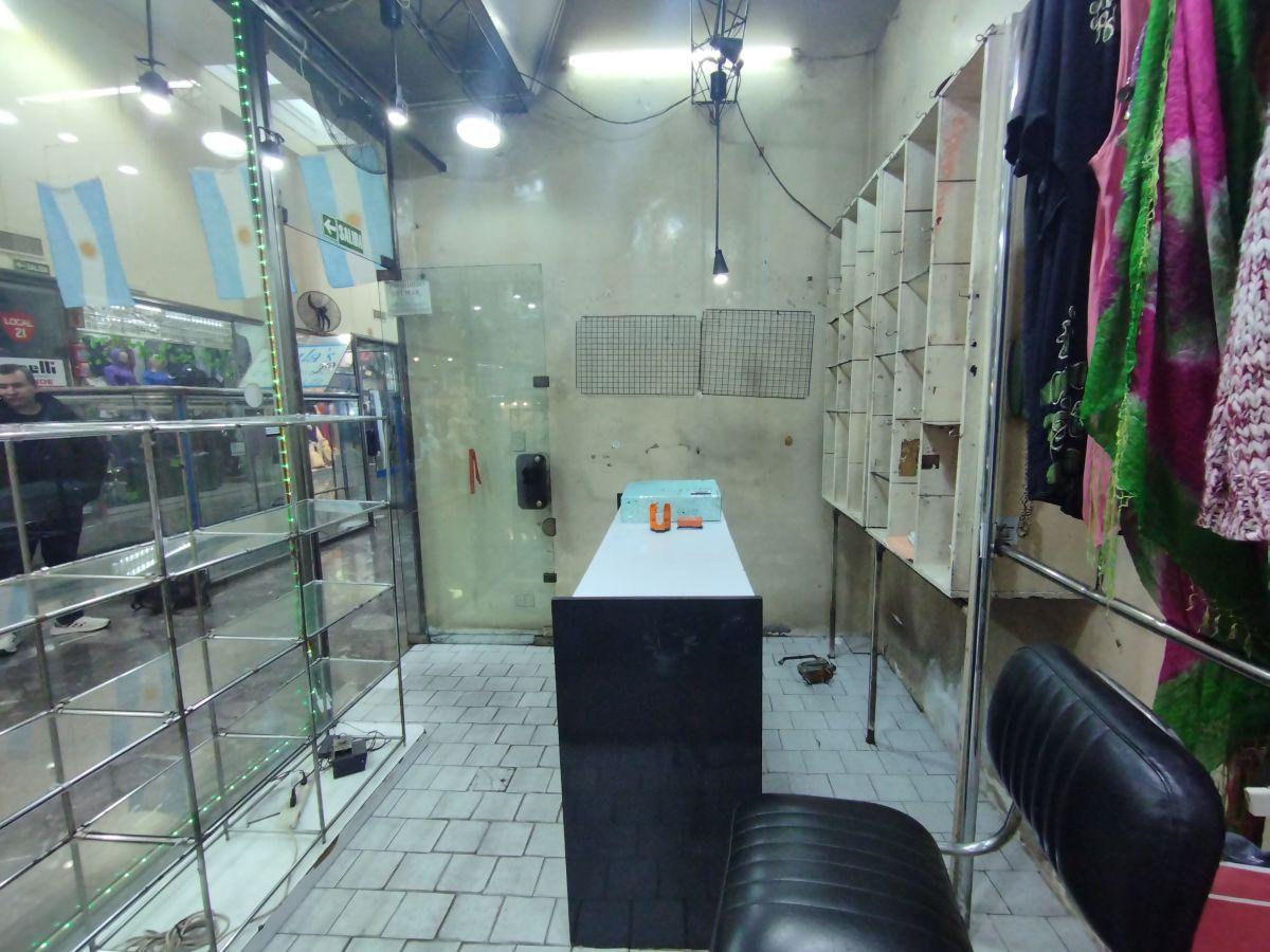 Foto de Local medial Galería del Sol - Alquiler - Balvanera, imagen 5