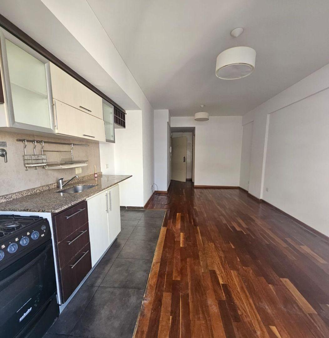 Foto de Monoambiente en Alquiler con Balcón al frente piso séptimo | Villa, imagen 3