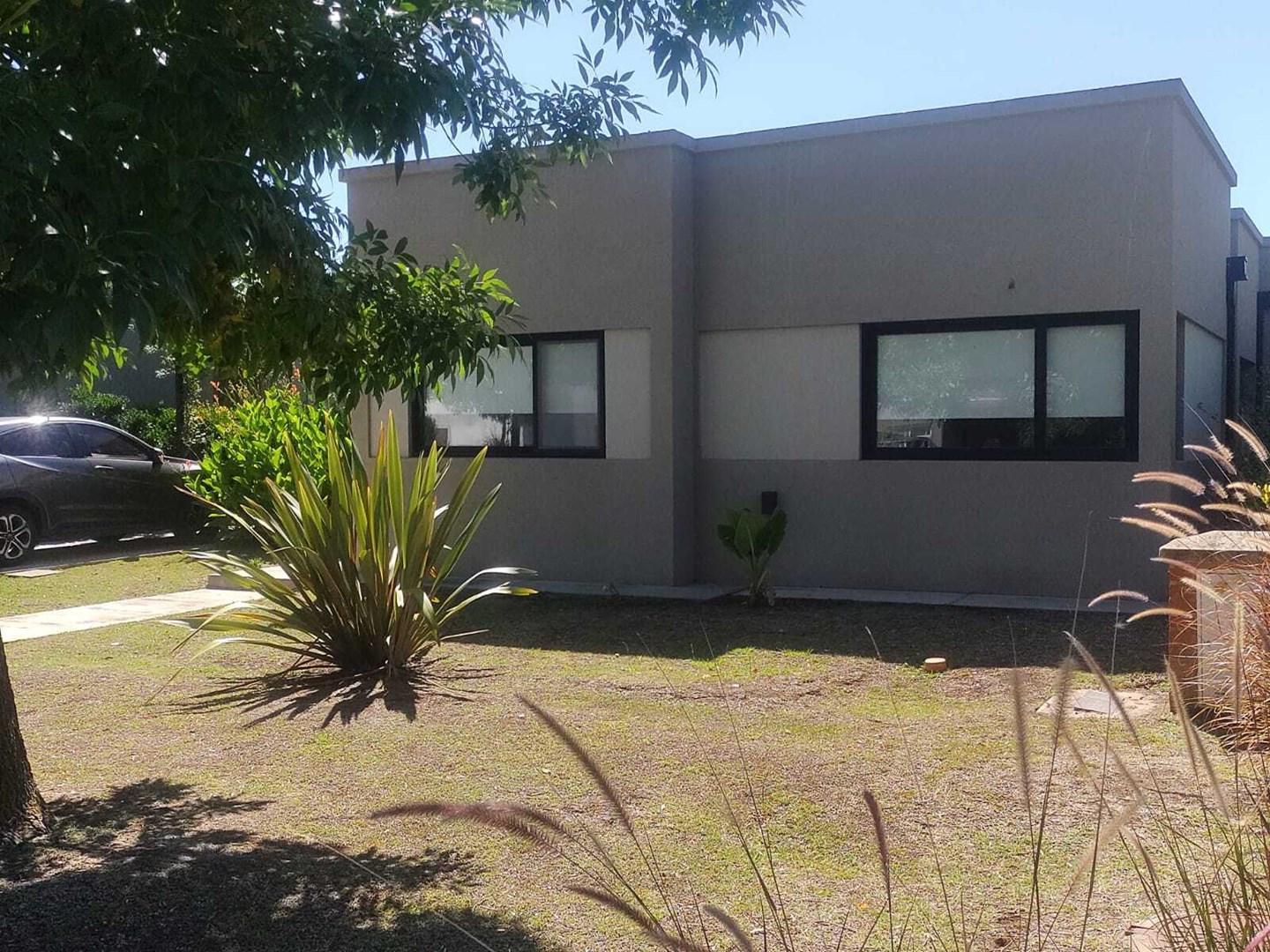 Casa Chalet en Venta en San Alfonso, Pilar del Este, Pilar