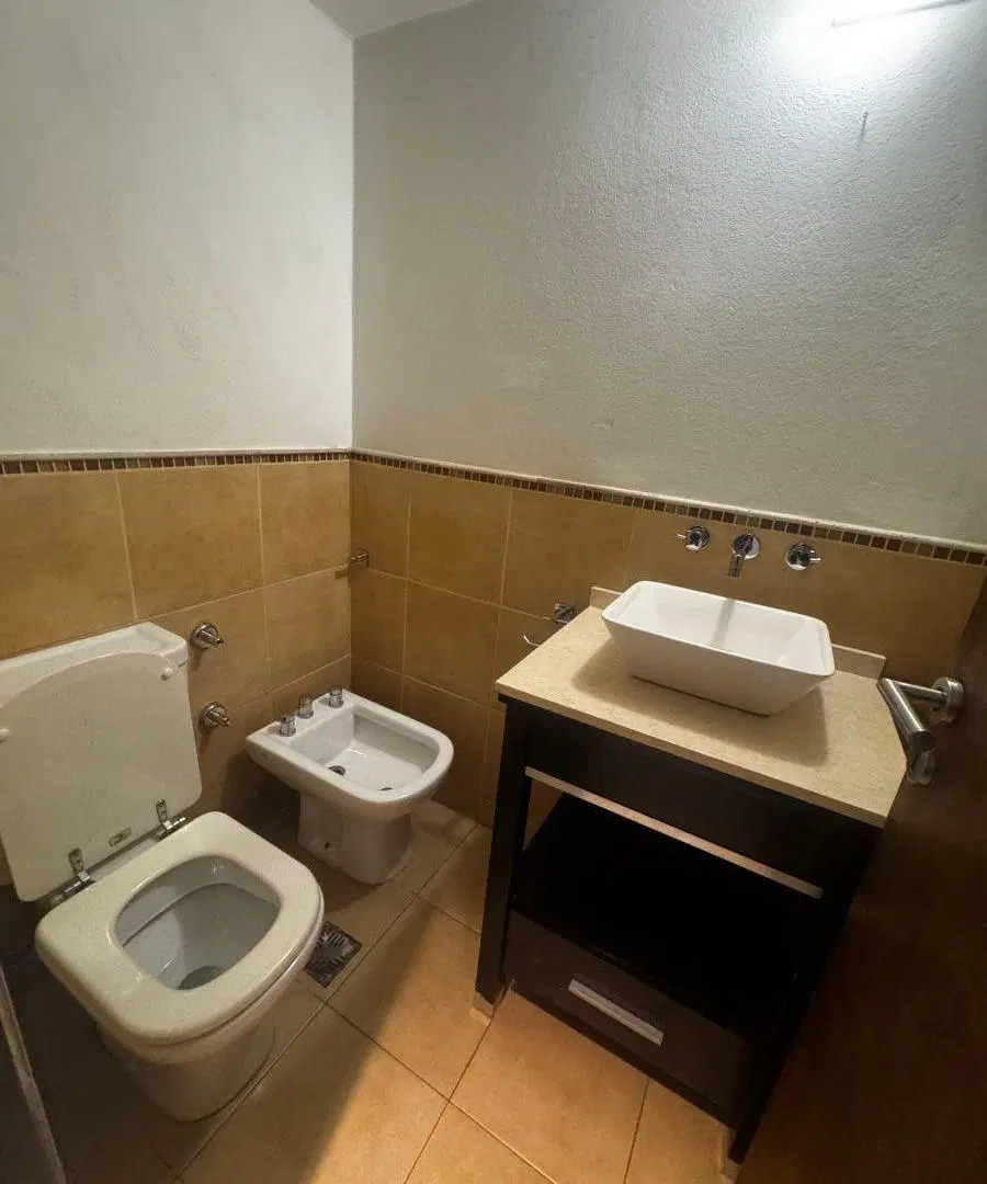Duplex en Nuevo Poeta Lugones con 180 m2 y 3 dormitorios con pileta en alquiler 3