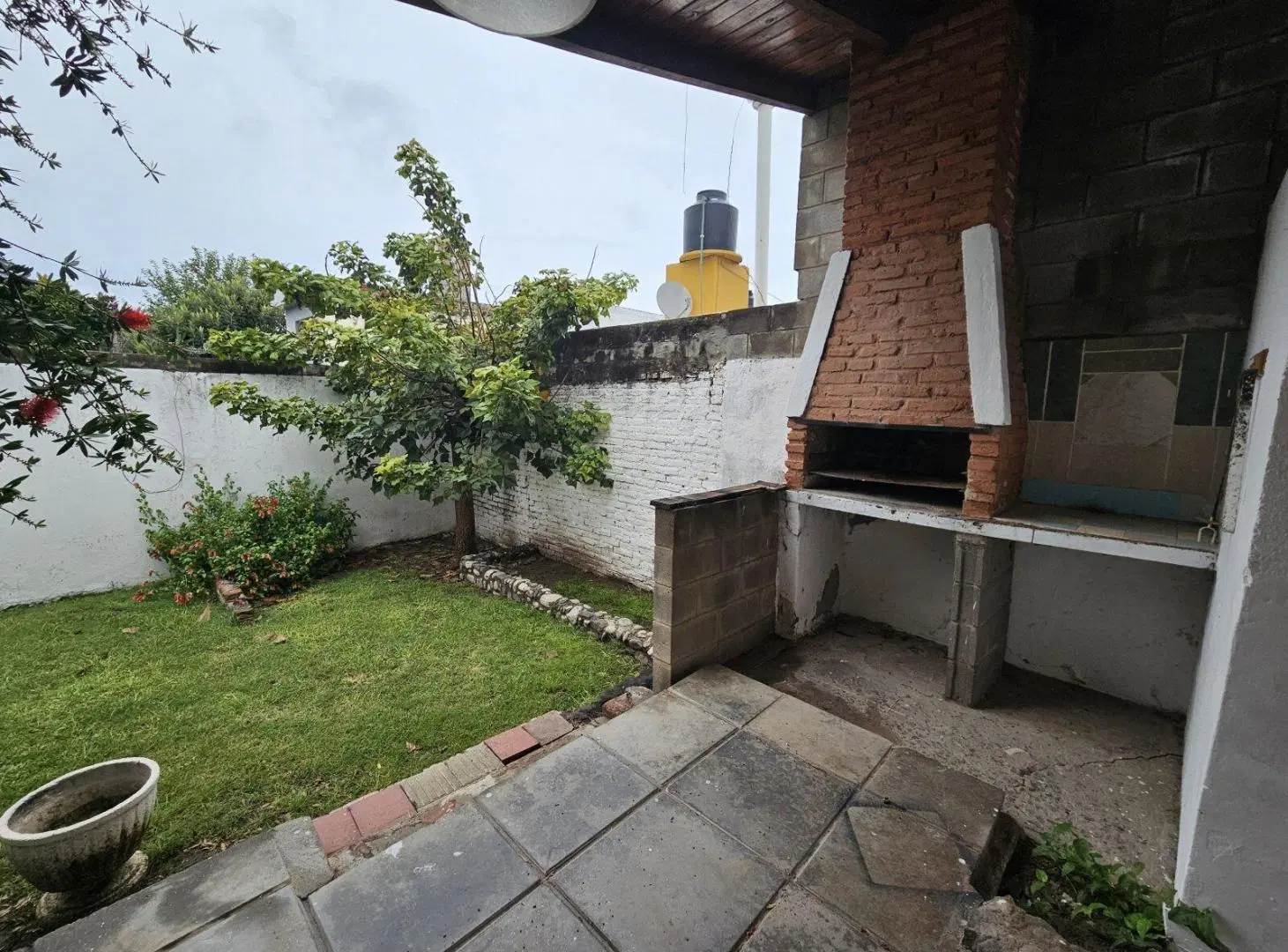 Casa en venta y alquiler La Calera Centro 3