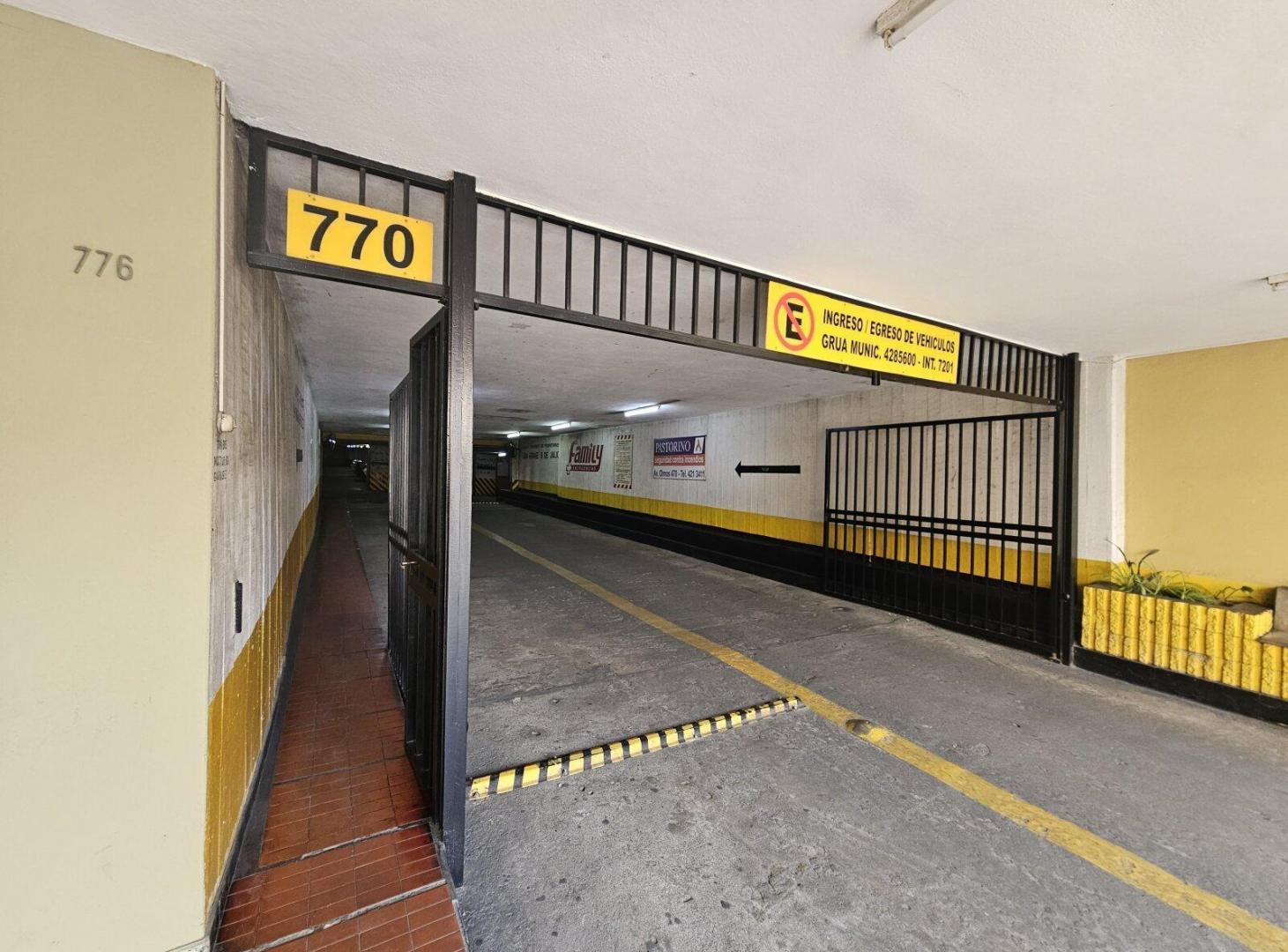Foto de Cochera - Centro - En venta, imagen 2