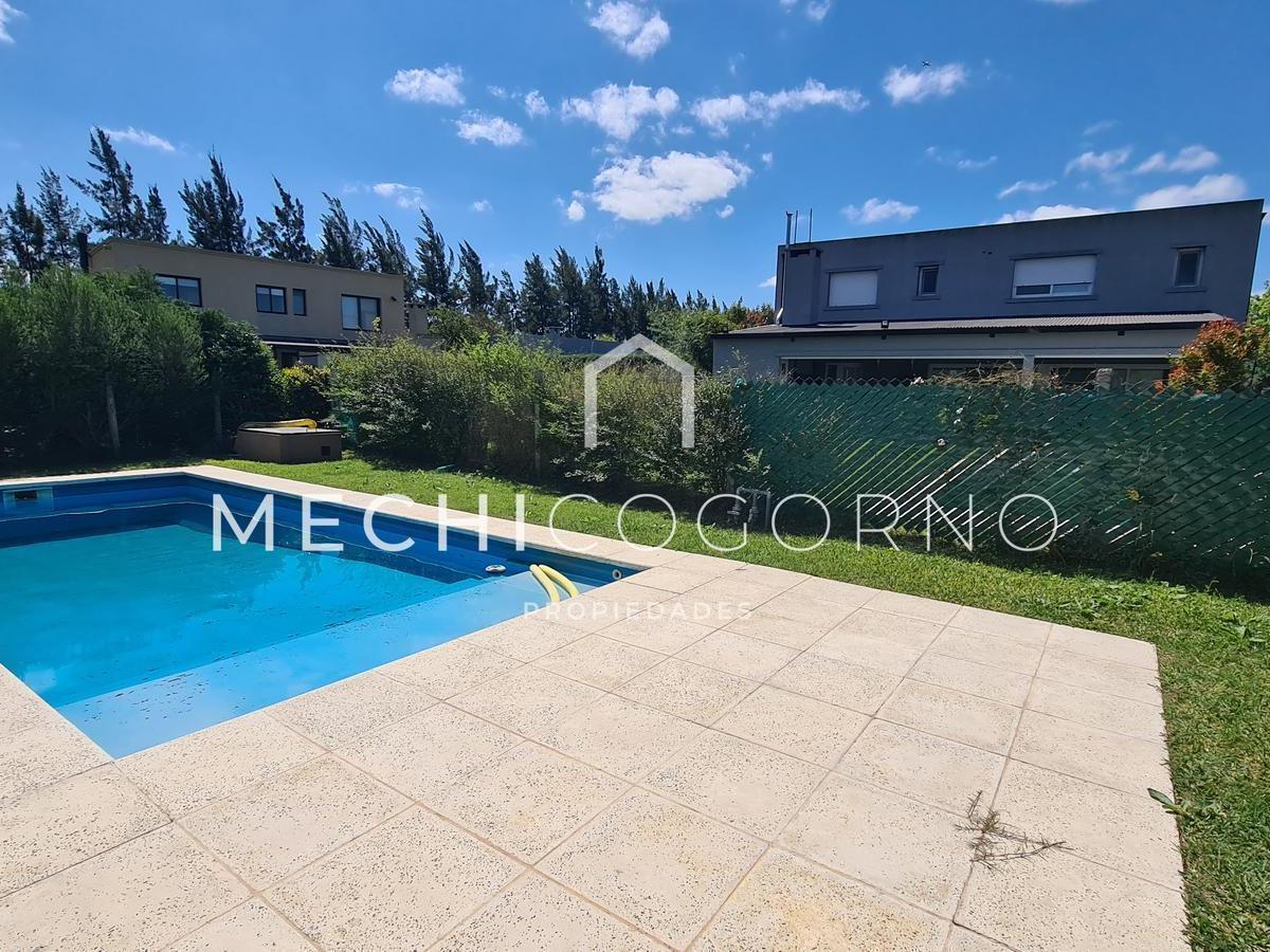 Casa 4 Dorm. Venta en La Comarca, Bancalari 1