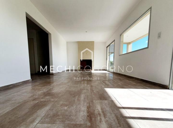 Casa en  alquiler de 3 dormitorios en Puertos del lago Araucarias 2