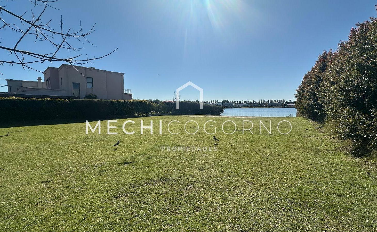 Terreno a la laguna en venta San Gabriel, Villa Nueva