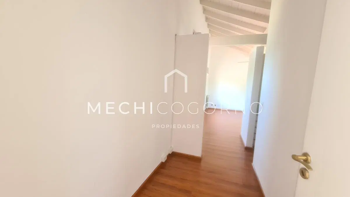 Casa de 4 dormitorios en venta San Isidro Labrador, Villa Nueva 5