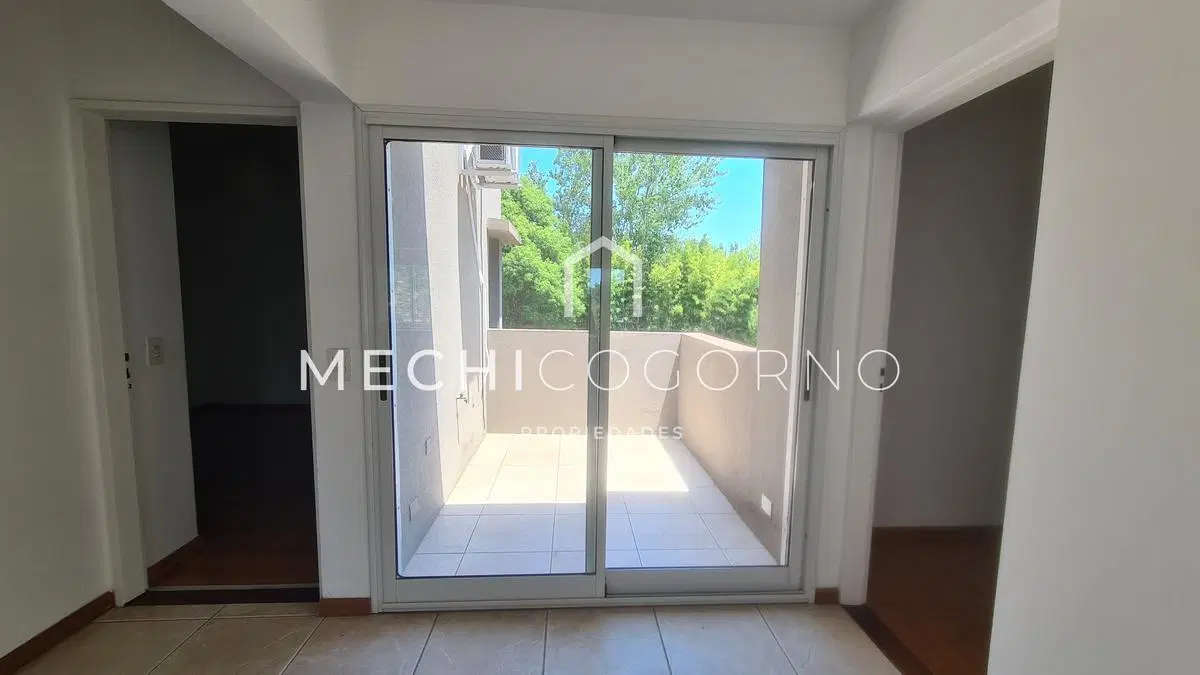 Casa de 4 dormitorios en venta San Isidro Labrador, Villa Nueva 8