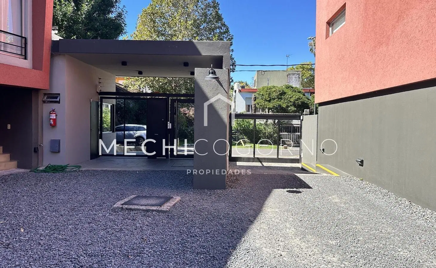 Triplex en venta de 3 ambientes en Green Oak, Tigre 2