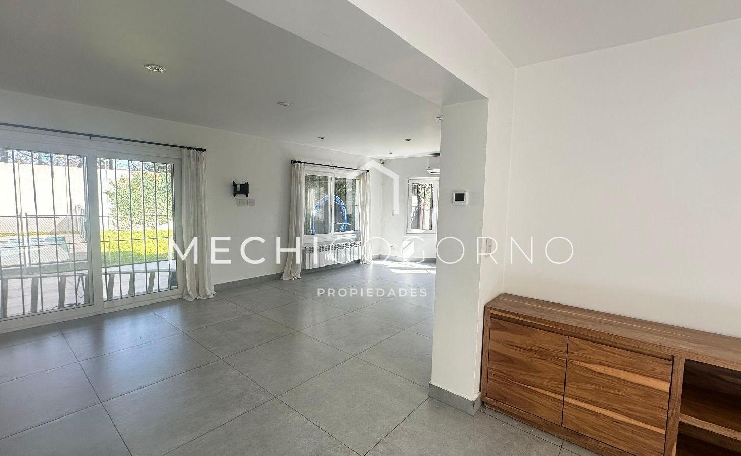 Foto de Casa en alquiler 3 dormitorios con pileta Beccar, imagen 1