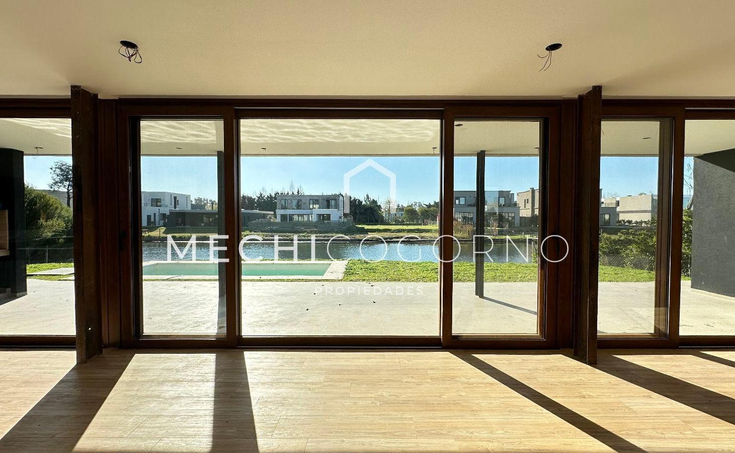 Foto de Casa en venta en Laguna Grande, Villa Nueva, imagen 1