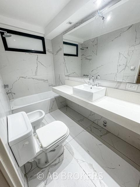 Foto de Venta Monoambiente Divisible de 43 mt2 - Palermo Hollywood - Piscina, imagen 3