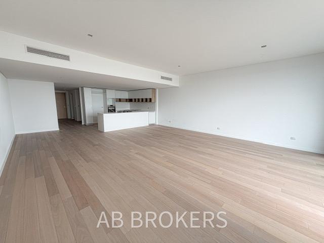 Triplex en Infinity Tower - 5 ambientes con dependencia - Full Amenities