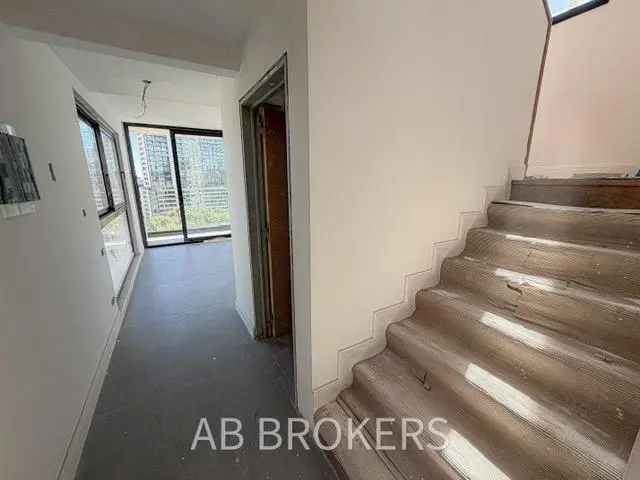 Triplex Con Terraza y Parrilla - 1 Cuarto en Belgrano - Seguridad - Piscina - cocheras opcionales 4