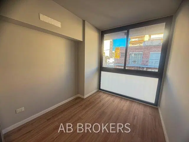 VENTA  Departamento 3 Ambientes con Balcón, Excelente Ubicación BELGRANO 4