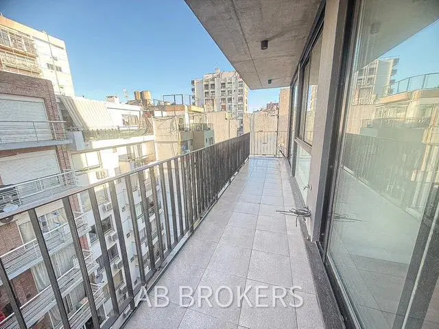 VENTA  Departamento 3 Ambientes con Balcón, Excelente Ubicación BELGRANO 3