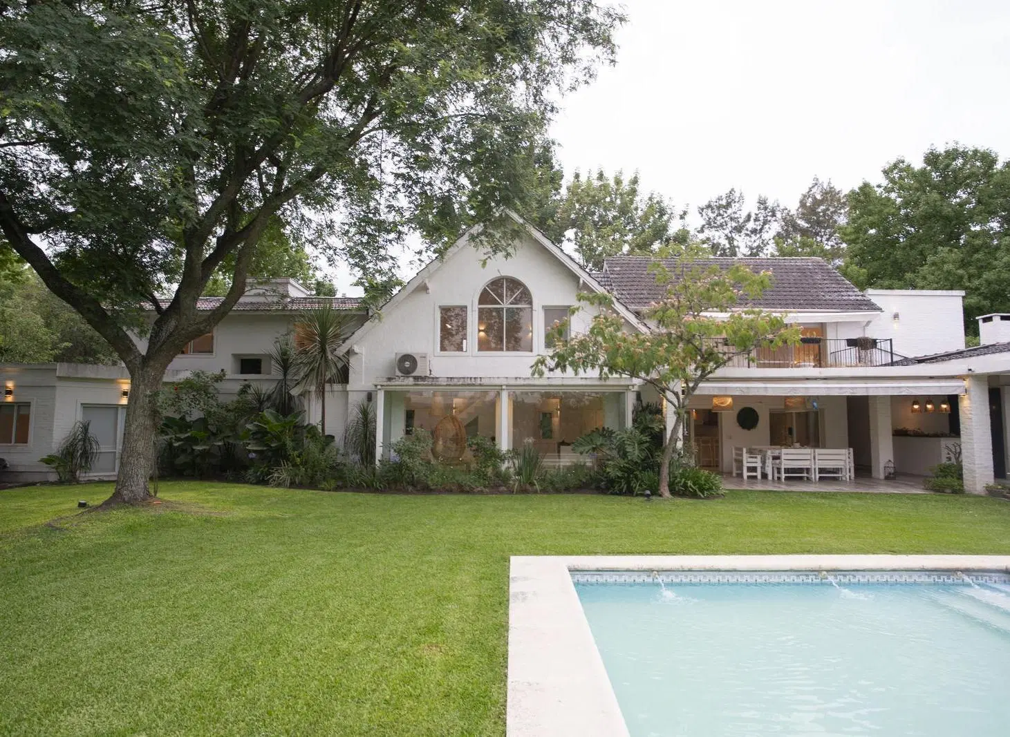 Venta Casa Mayling Pilar con 4 Dormitorios y Pileta 4