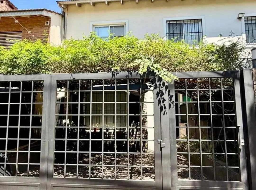 VENTA CASA TRIPLEX CON JARDIN 5 AMBIENTES BECCAR 8