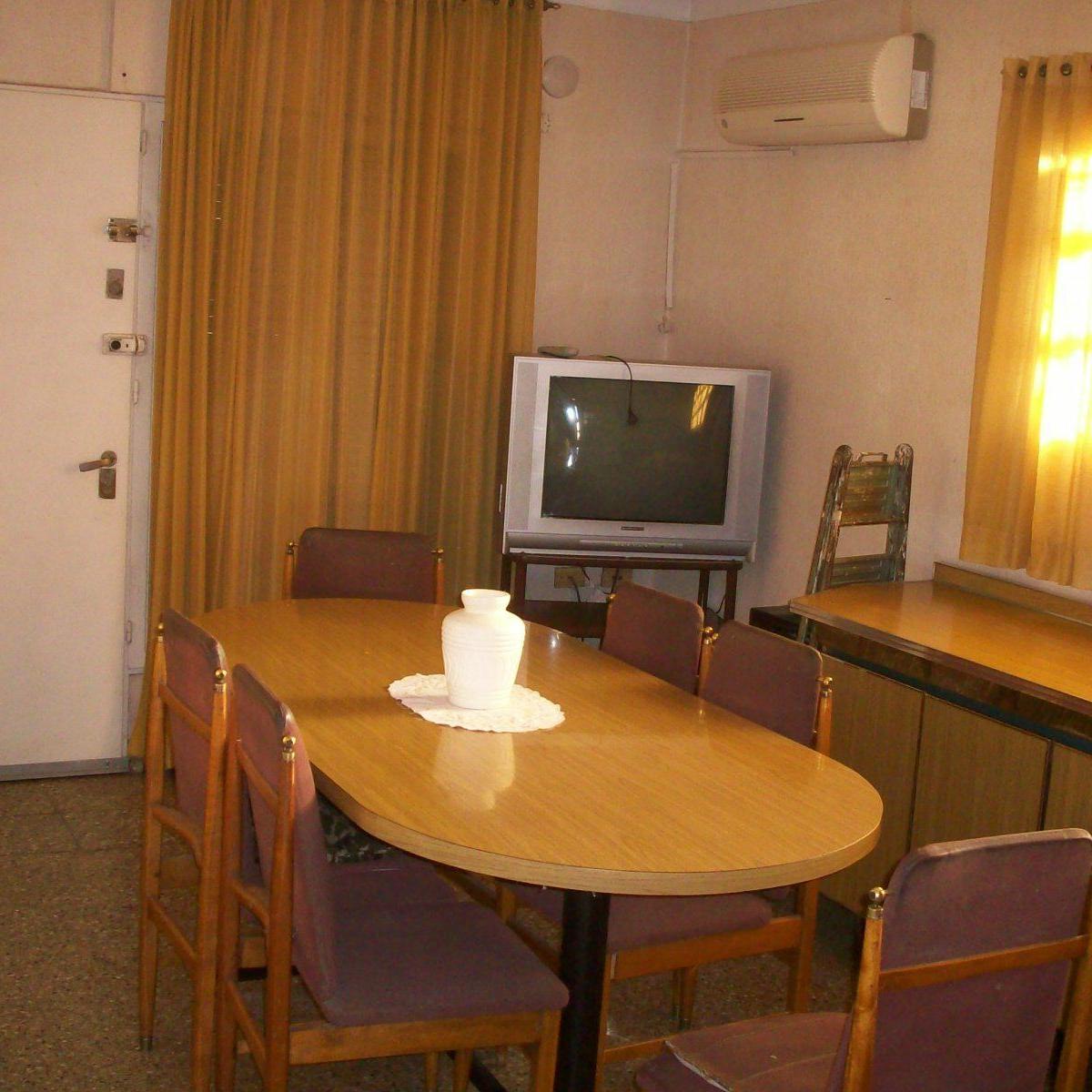 Hermosa Casa 4 Dorm. Excelente Ubicación Amplio Jardín Autos Recibo Menor 3