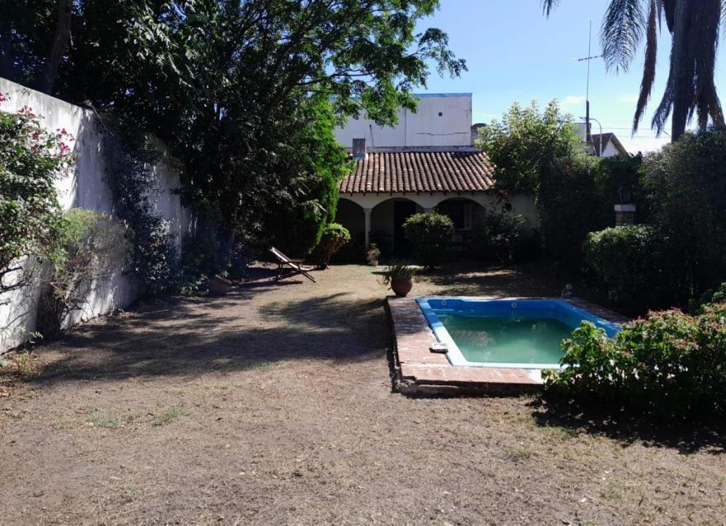Casa en El Centro de Cañuelas 2
