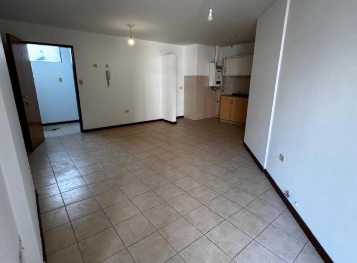 Vendo departamento 1 dormitorio en Nueva Cordoba 4