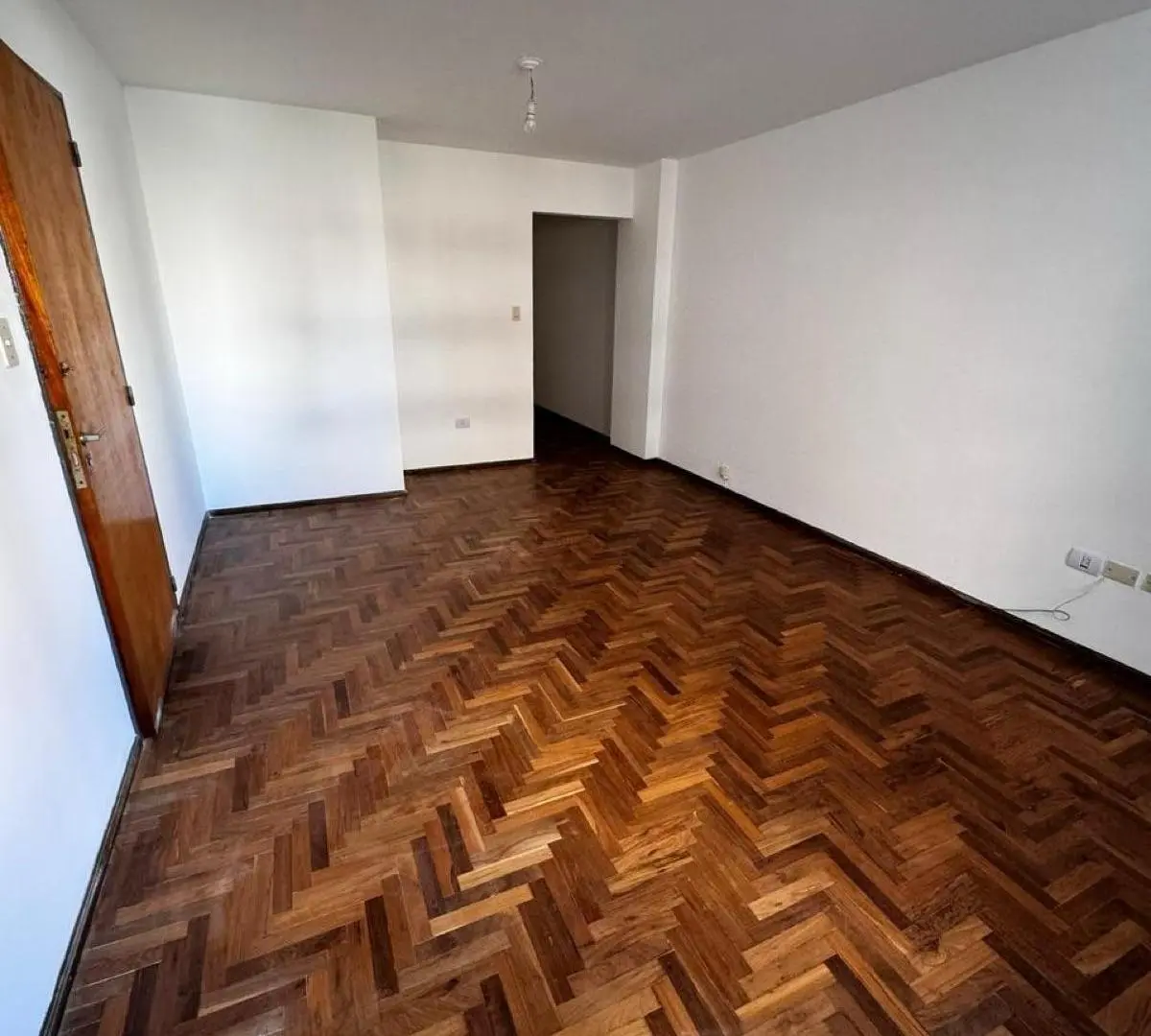 Vendo Departamento de 1 dormitorio sobre independencia a metros del Hospital Allende - Nueva Córdoba 1