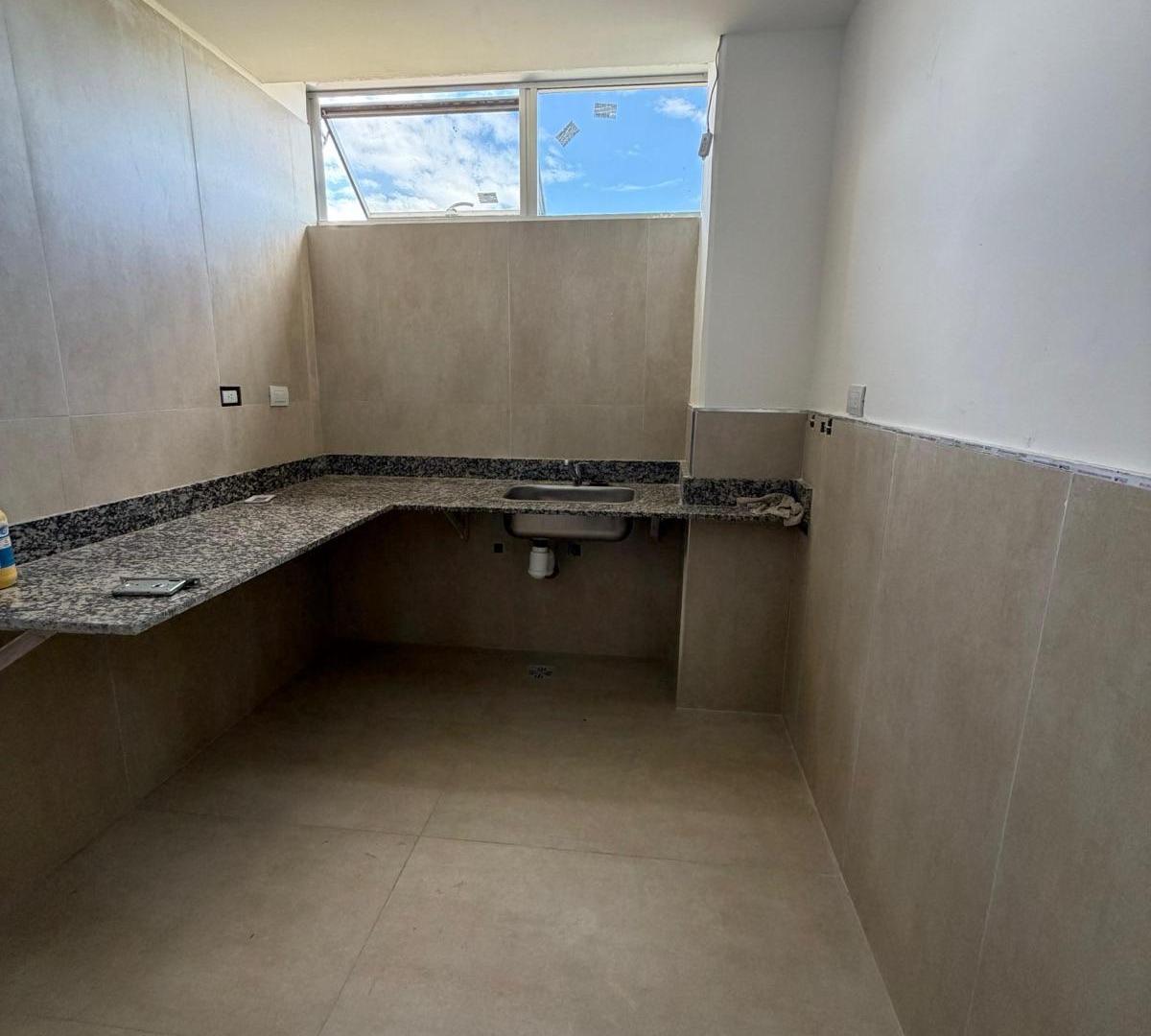 Foto de Inmobiliaria Ballesteros ofrece EXCELENTE OFICINA en alquiler - Los Boulevares, imagen 5