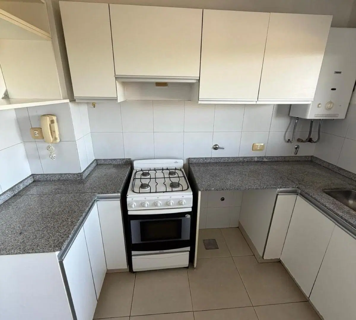 Alquilo departamento de 1 dormitorio con vistas unicas al parque sarmiento en Nueva Cordoba 2