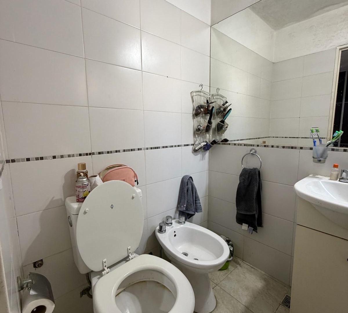 Foto de Vendo Departamento 2 dormitorios con terraza propia a metros de Plaza, imagen 4
