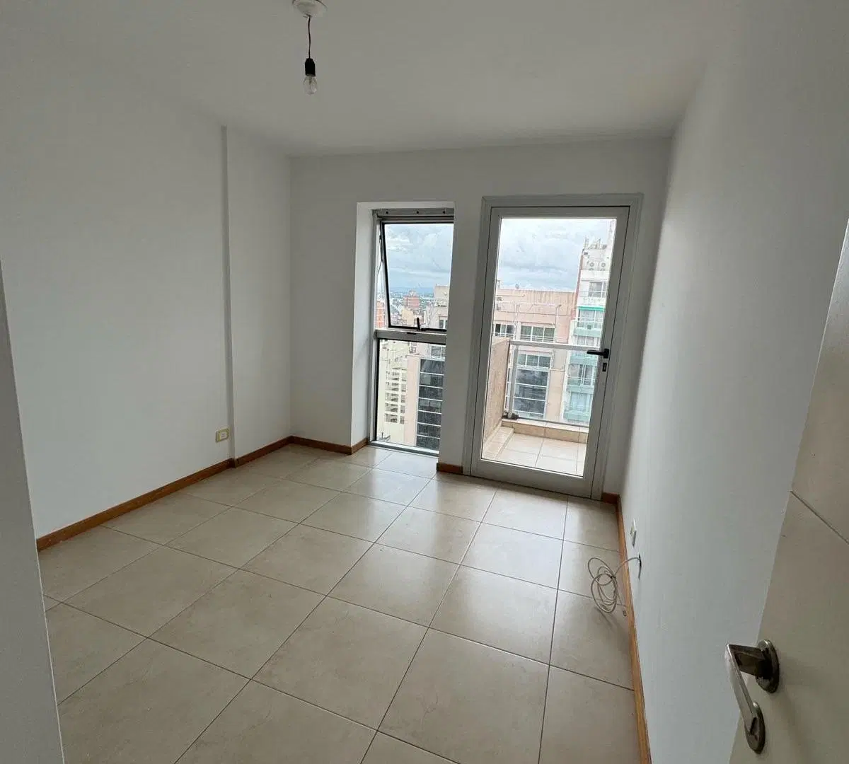 Alquilo departamento de 1 dormitorio y medio a metros de plaza españa en Nueva Cordoba 1