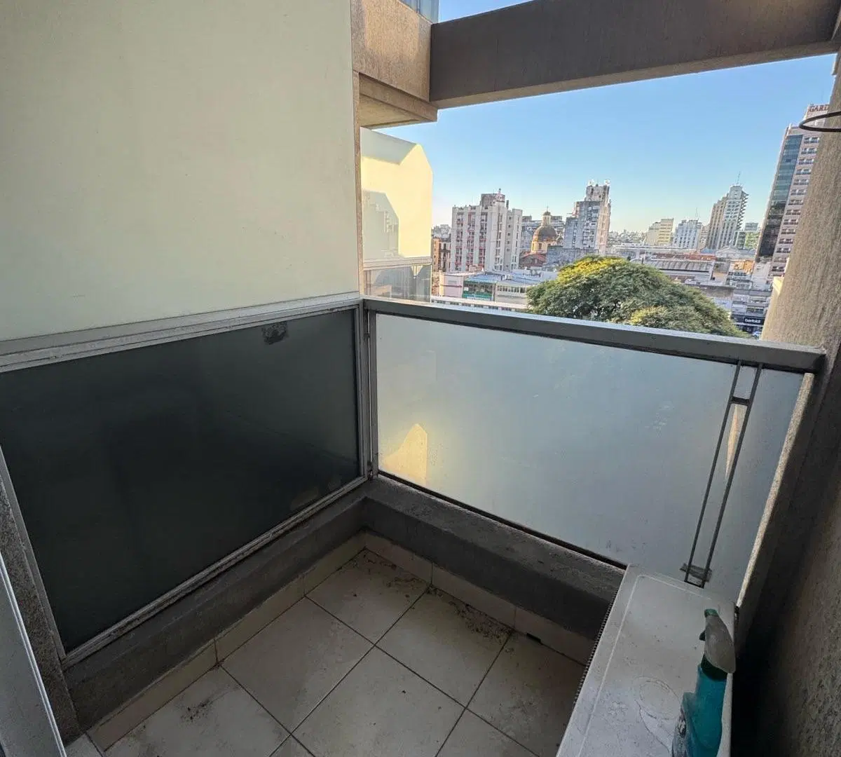 Alquilo departamento de 1 dormitorio en Bv Illia 50 casi esquina ituzaingo en Nueva Cordoba 3