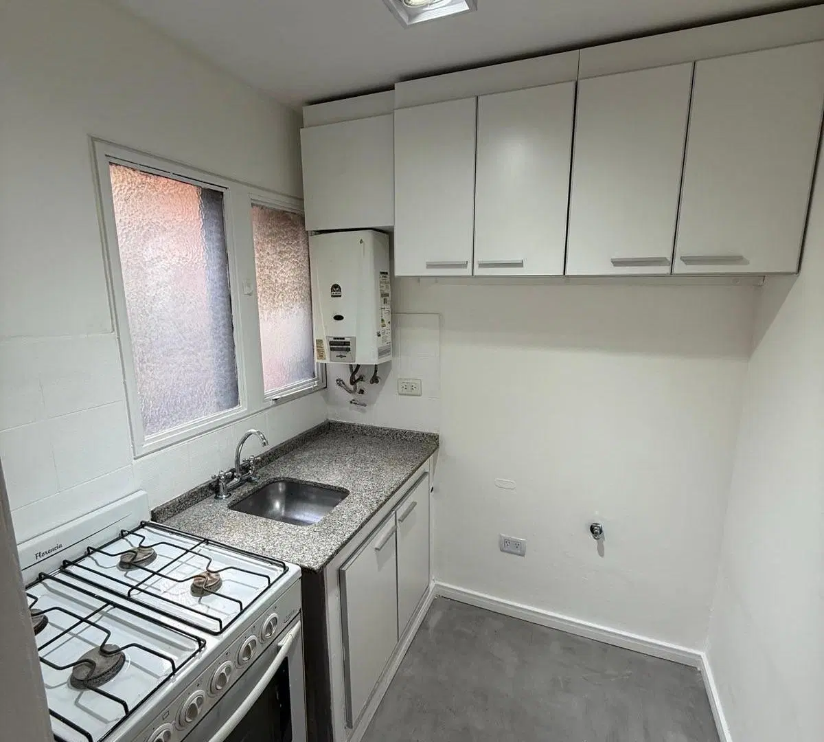 Departamento en venta de 1 dormitorio en Obispo Salguero esquina Obispo Oro - Nueva Cordoba 2