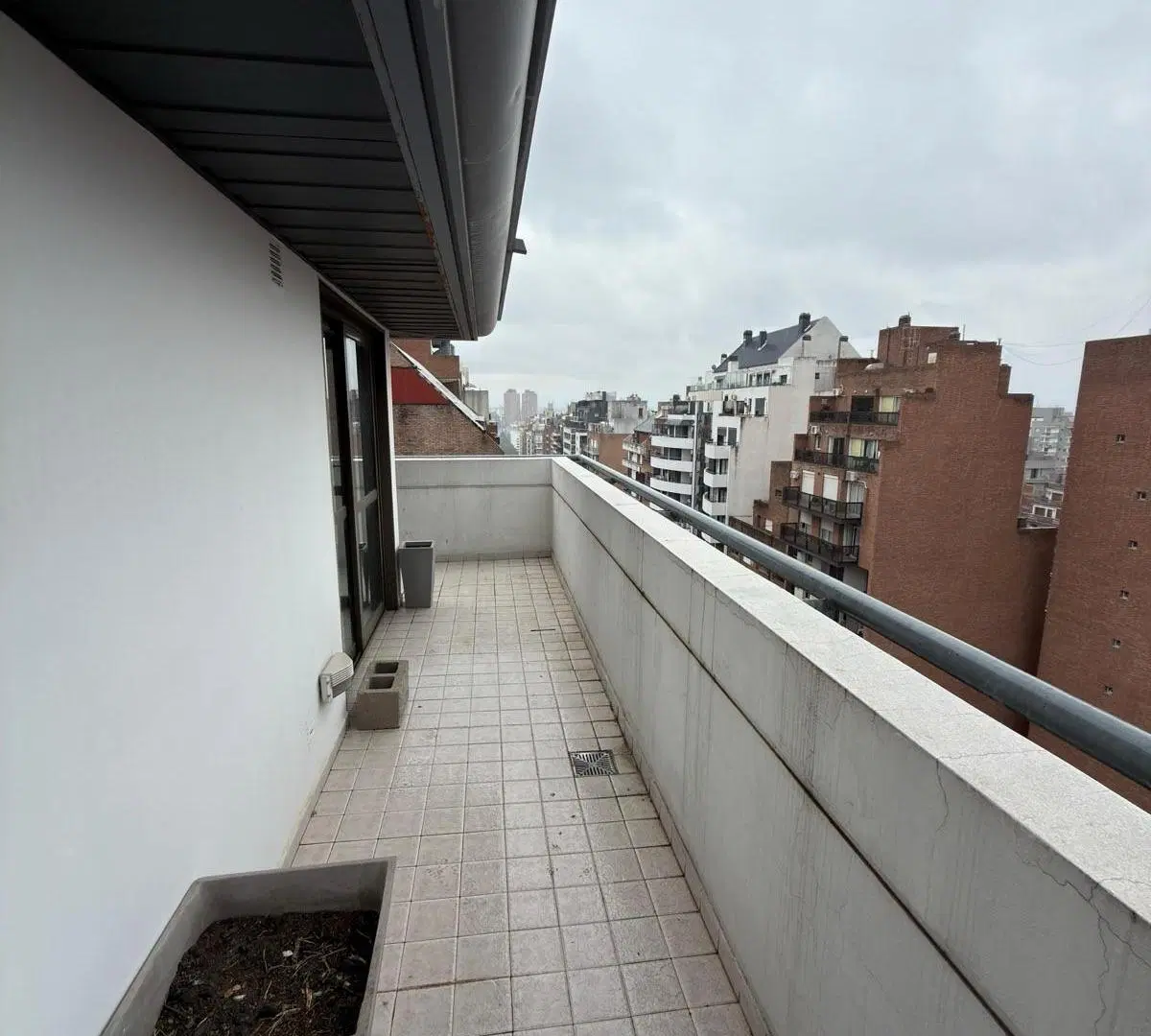 Alquilo departamento de 2 dormitorios en independencia 1017 metros de plaza españa en Nueva Cordoba 2