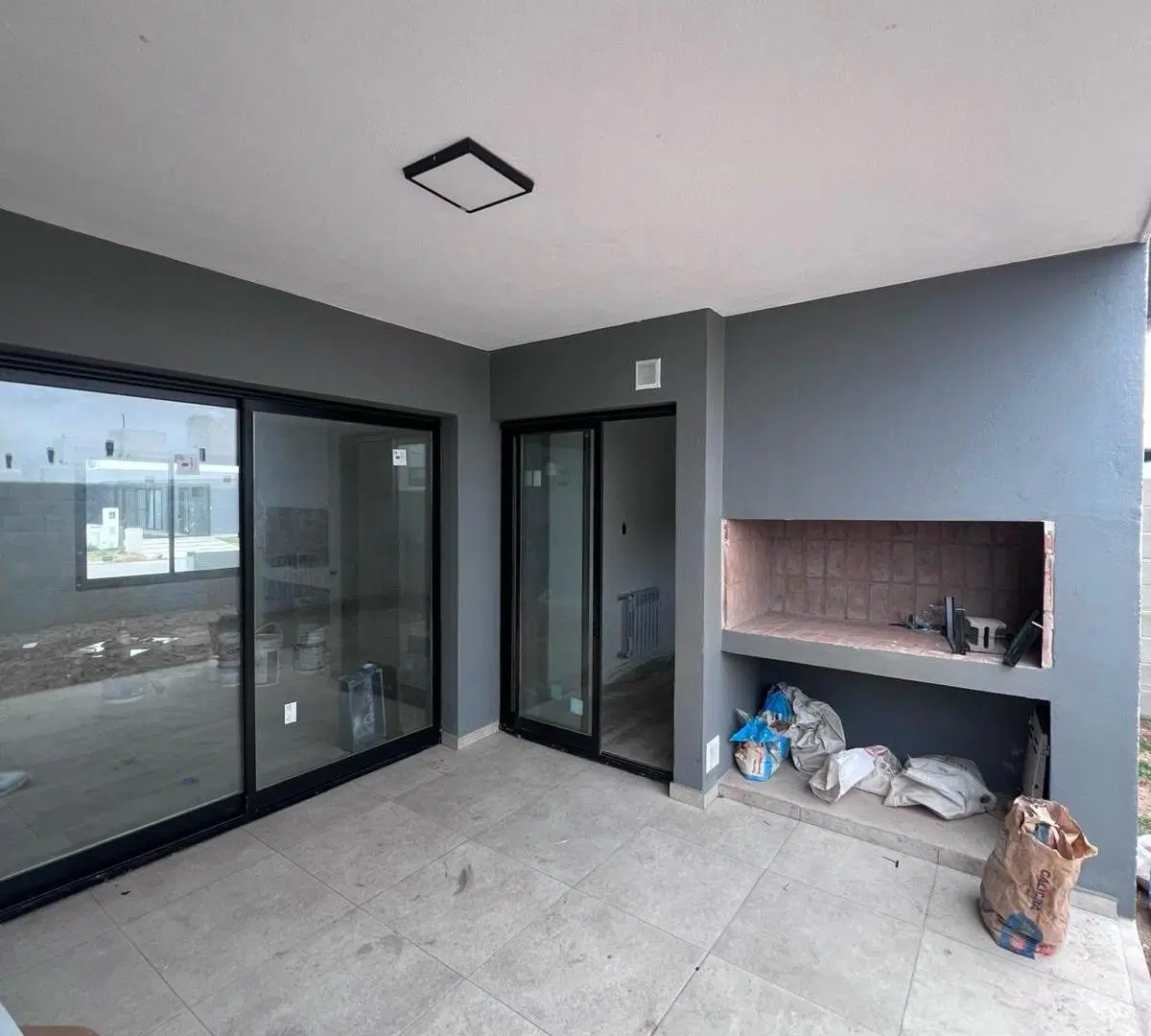 Gran Dúplex en venta de 2 dormitorios a estrenar con Patio propio - Rincones de Manantiales 3
