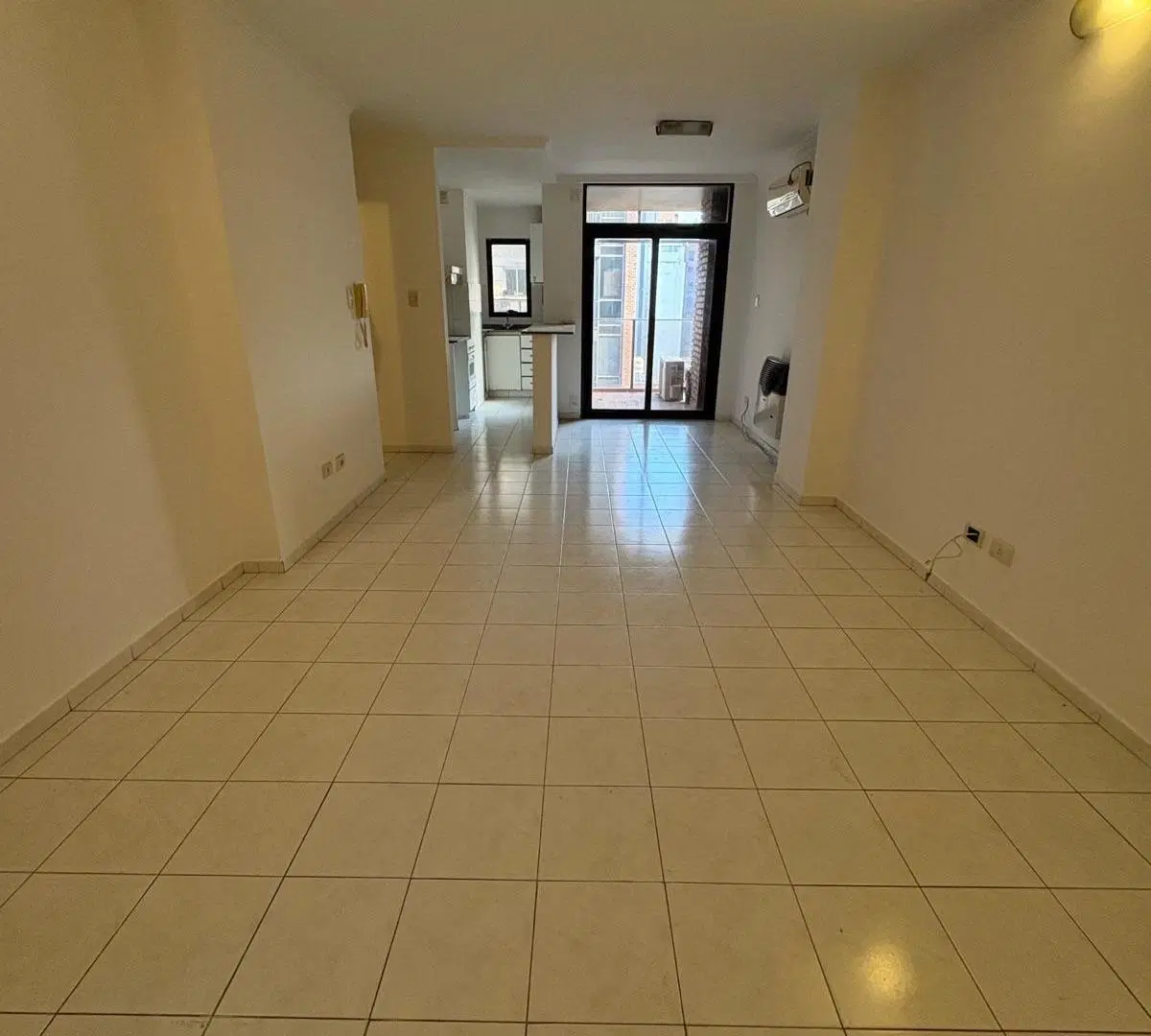 Departamento en venta de 2 dormitorios en Av Estrada e independencia - Nueva Cordoba 4
