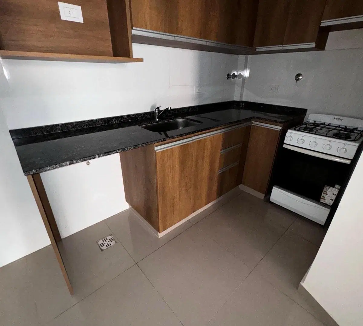 Alquilo departamento de 1 dormitorio proximo a ciudad universitaria en Nueva Cordoba 2