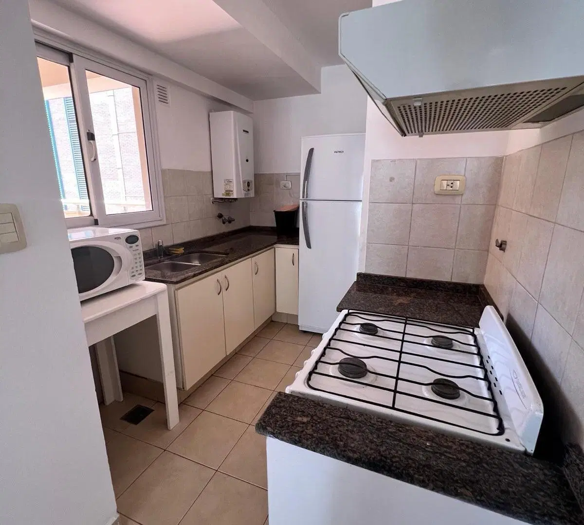 Alquilo departamento 2 dormitorios amoblado a metros de plaza españa en Nueva Cordoba 4