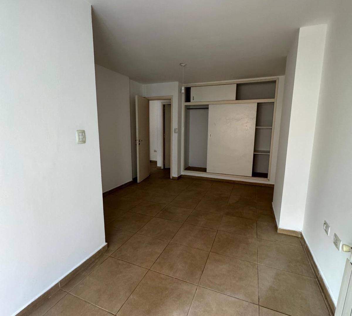 Foto de Departamento en venta de 1 dormitorio Obispo Salguero esq San Lorenzo, imagen 3