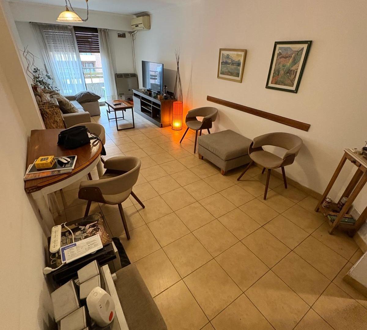 Foto de Vendo Departamento de 3 dormitorios - Pueyrredón esquina Obispo Trejo, imagen 2