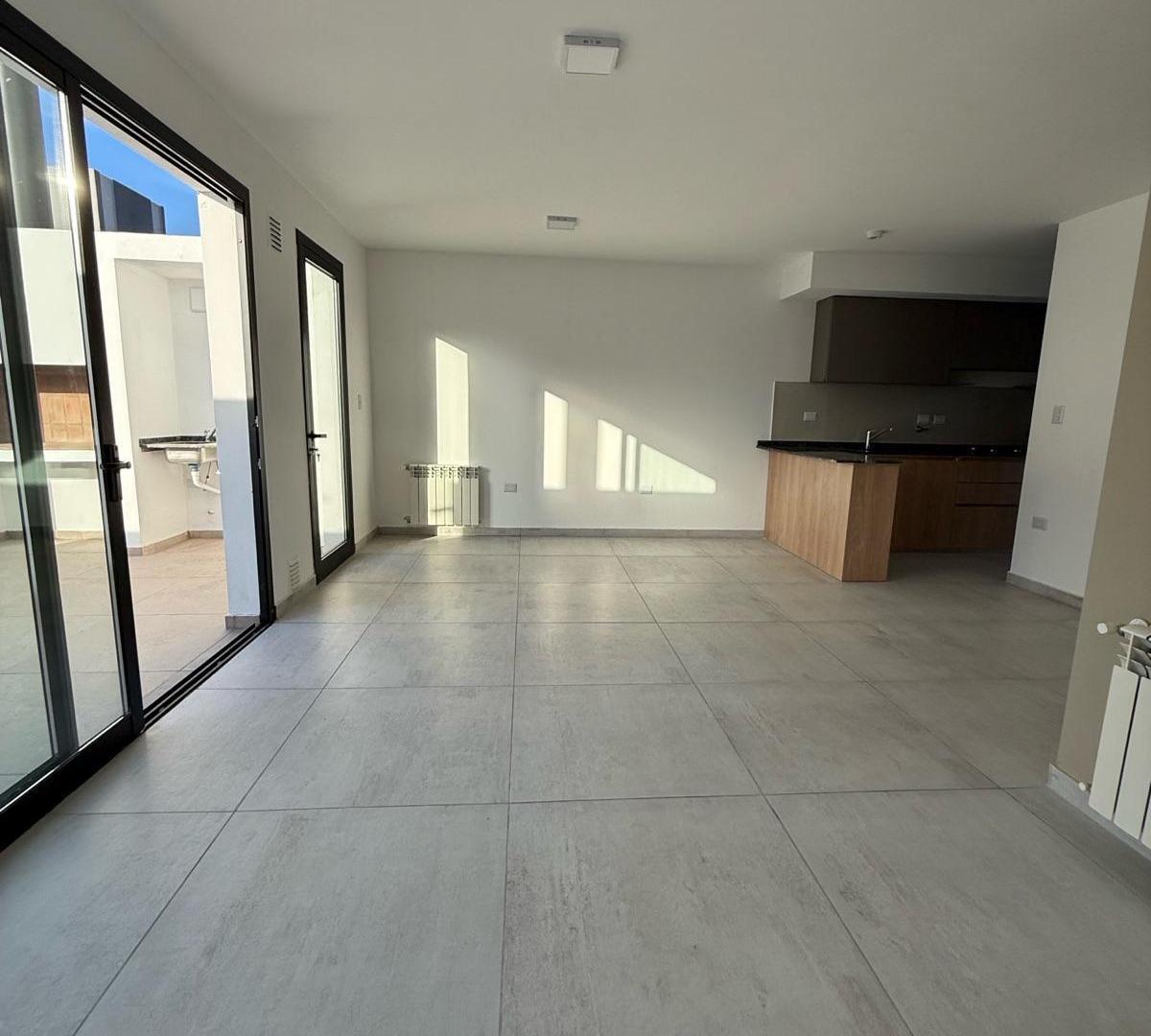 Foto de VENTA DUPLEX A ESTRENAR 3 DORM ENORME- Quebrada De Manantiales, imagen 2